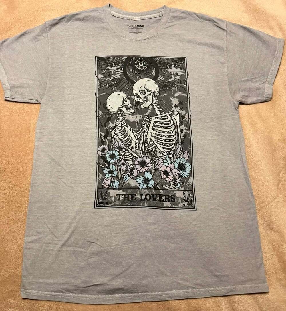 NWOT Fashion Nova The Lovers Skeleton Tarot Card Graphic Tee Grey Size M